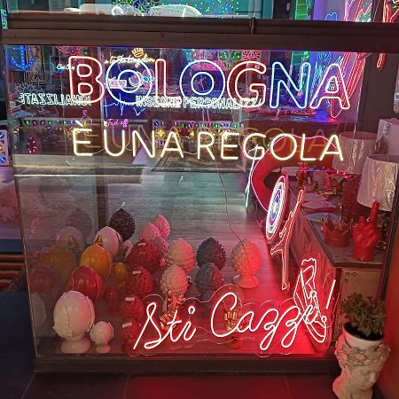 Le Due Sorelle In Fiera Bologna Bagian luar foto