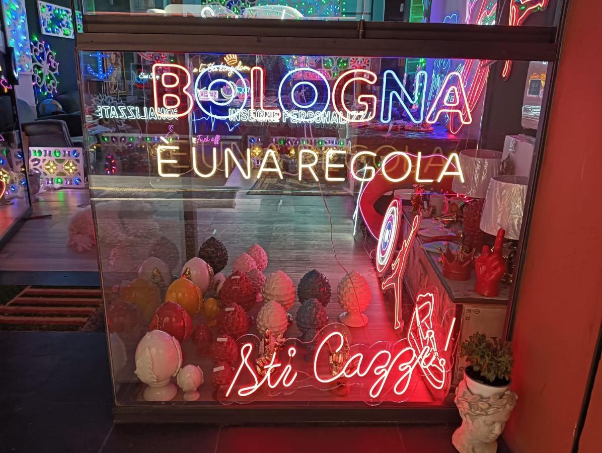 Le Due Sorelle In Fiera Bologna Bagian luar foto